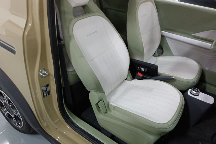 Used Geely Galaxy Panda 2025 210km Panda Rider Right Front Seat