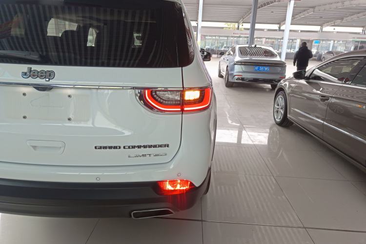 Used Jeep Grand Commander 2018 2.0T Four-Wheel Drive Enjoyment Edition China VI
