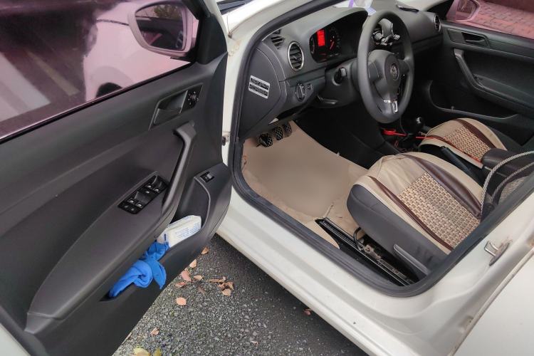 Used Volkswagen Jetta 2015 Zhuihui Edition 1.4L Manual Fashion Model Driver Seat