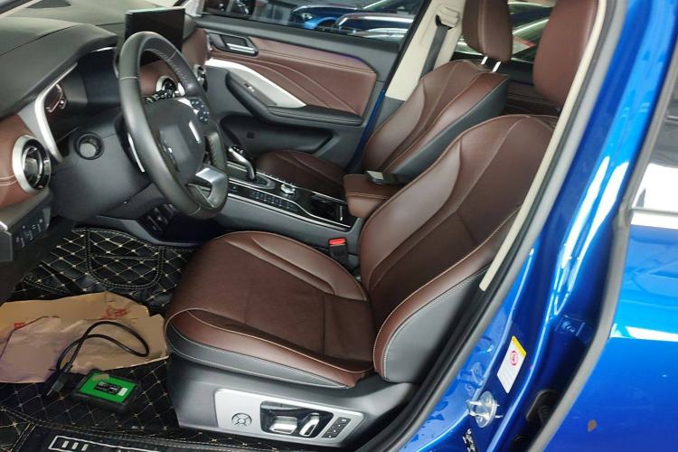 Used Wey VV6 2020 2.0T Two-Wheel Drive Smart Enjoyment+