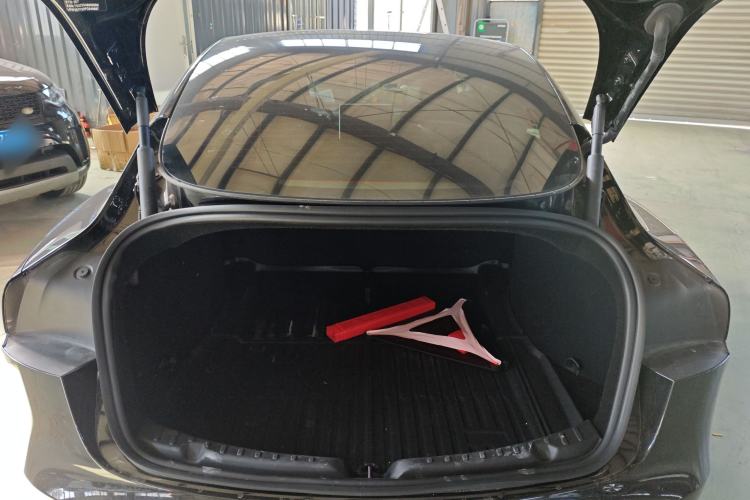 Used Tesla Model 3 2023 Rear-Wheel-Drive Version