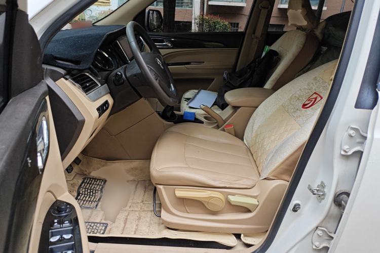 Used Baojun 730 2016 1.5L Manual Comfort Version 7 Seats China V Emission Standard
