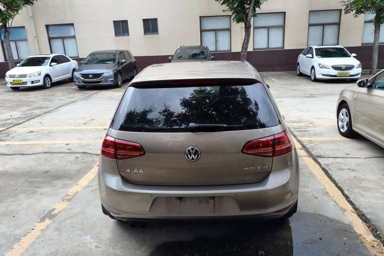 Used Volkswagen Golf 2015 1.4TSI Automatic Luxury Model