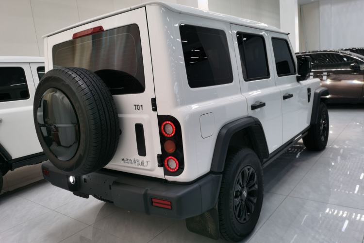 Used 212 T01 2024 2.0T Mechanic
