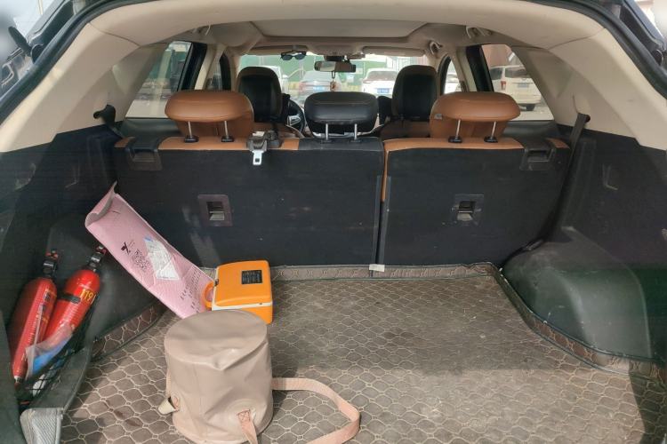 Used Soueast DX7 2015 1.5T Automatic Luxury Model Trunk