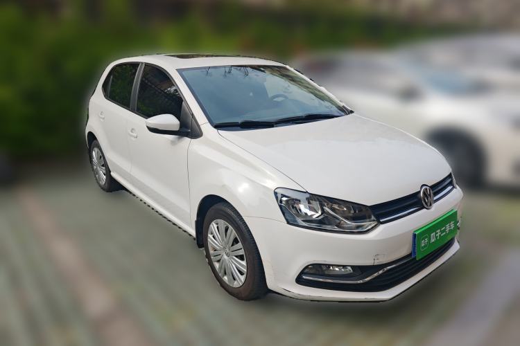 Used Volkswagen Polo 2016 1.6L Automatic Comfort Model Front Right 45 Deg