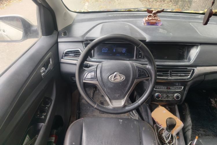 Used CHANGAN KAICHENG Oushang A600 2016 1.5L Manual Luxury 7-Seater Steering Wheel