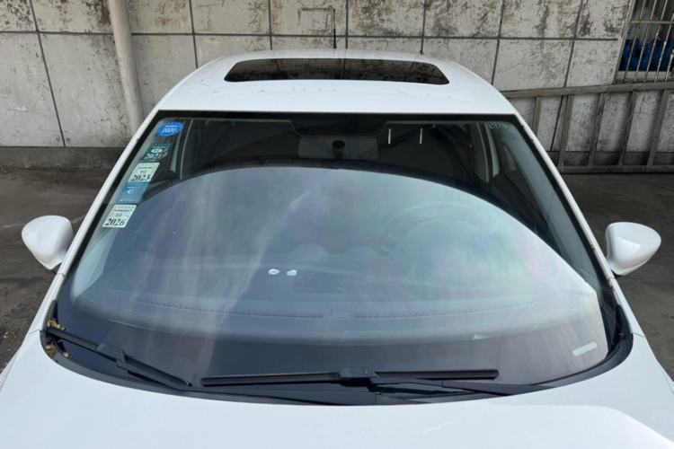 Used Volkswagen Jetta 2015 1.6L Automatic Comfort Model Exterior 5