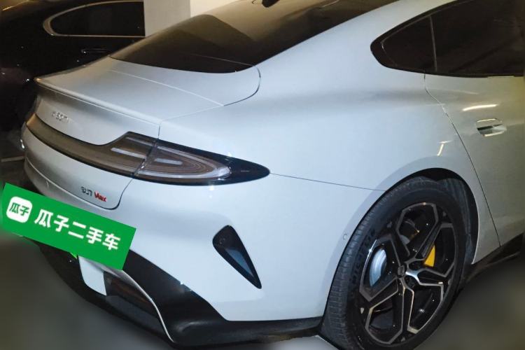 Used Xiaomi Auto SU7 2024 Four-Wheel Drive Ultra-Long Range Advanced Intelligent Driving Max Edition
