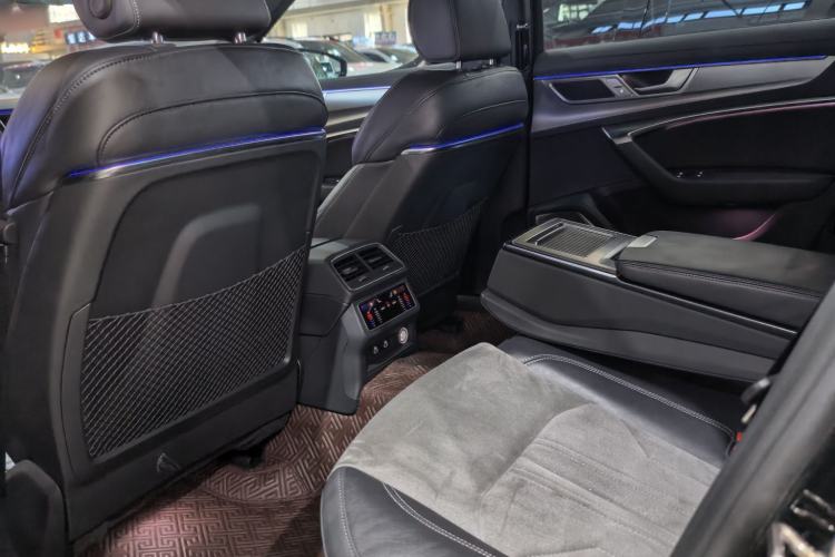 Used Audi A6L 2023 Revised 45 TFSI Prestige Dynamic Edition Interior 4