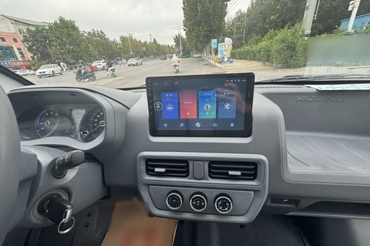 Used Wuling Yangguang 2024 300km Range Practical Window-Sealed Version 60kW