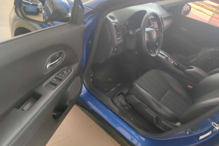 Used Honda Vezel 2016 1.8L CVT Front-Wheel Drive Pioneer Edition
