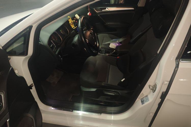 Used Volkswagen Golf 2018 230TSI Automatic Comfort Model
