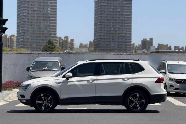 Used Volkswagen Tiguan L 2019 330TSI Automatic Two-Wheel Drive Luxury Edition China VI Standard