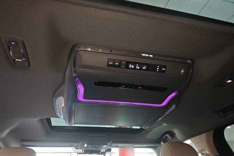 Used Toyota Granvia 2023 2.5L Hybrid Prestige PLUS Edition