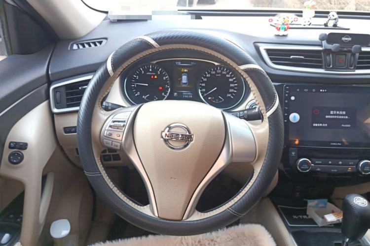 Used Nissan X-Trail 2015 2.0L CVT Comfort MAX Edition 2WD