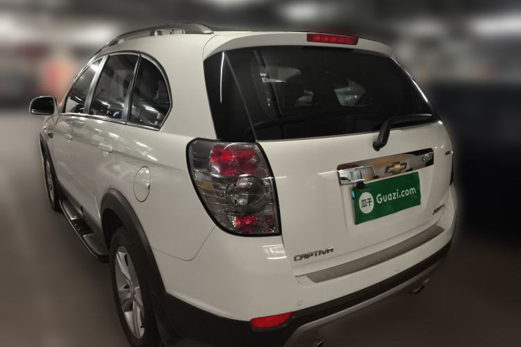 Used Chevrolet Captiva 2012 2.4L 4x4 Flagship Edition 7 Seats
