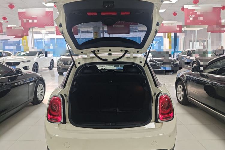 Used MINI 2018 1.5T ONE PLUS Five-Door Edition Trunk