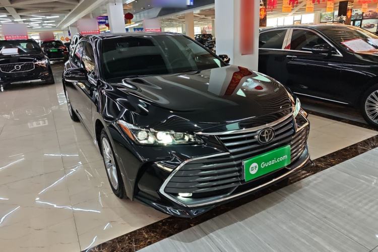 Used Toyota Avalon 2019 2.0L Luxury Edition China VI Standard Front Right 45 Deg