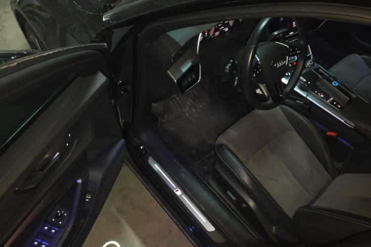 Used Audi A6L 2022 40 TFSI Luxury Dynamic Model Driver Seat