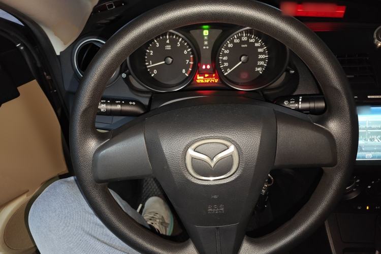 Used Mazda 3 2011 Sedan 1.6L Automatic Comfort Model Steering Wheel