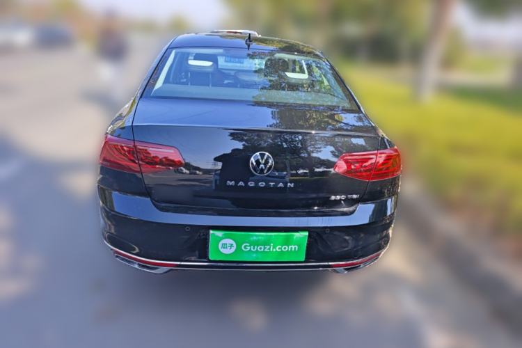 Used Volkswagen Magotan 2025 Revised Version Zhongxiang Edition 330TSI DSG Luxury Trim Rear