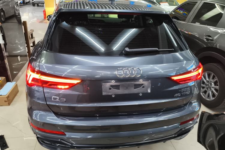 Used Audi Q3 2021 40 TFSI Fashion Dynamic Model
