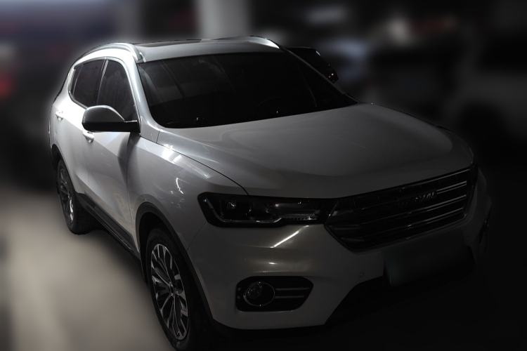 Used Haval H6 2017 Blue Label 2.0T Automatic Two-Wheel Drive Leading Model Front Right 45 Deg