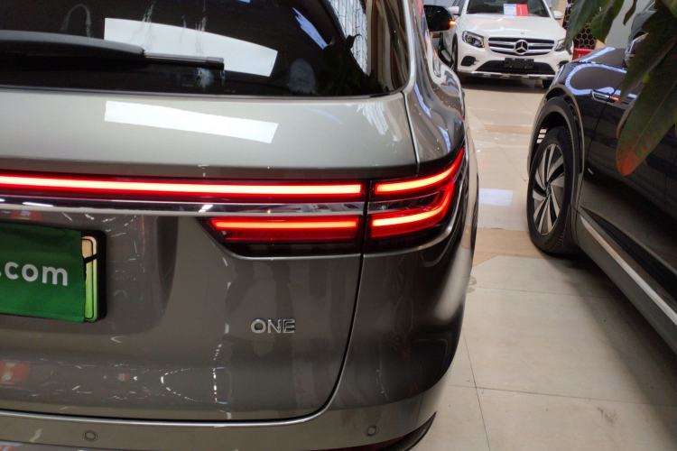 Used Li Auto ONE 2021 Extended-Range 6-Seater Version Exterior 3