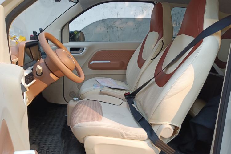 Used Wuling Hongguang MINIEV 2024 3rd Generation 215km Youth Edition Left Front Seat