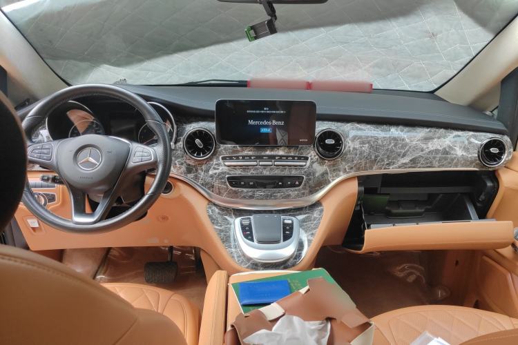 Used Mercedes-Benz V-Class 
