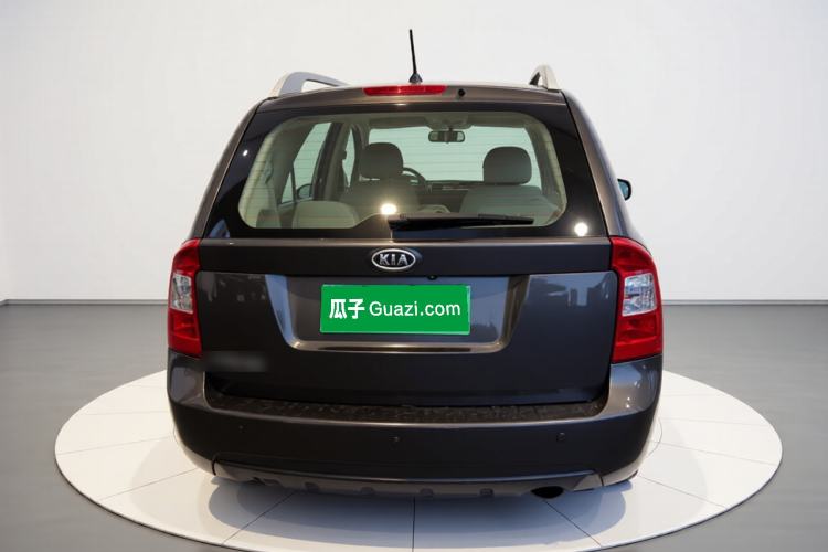 Used Kia Carens 2011 2.0L 7-Seater Automatic Standard Edition
