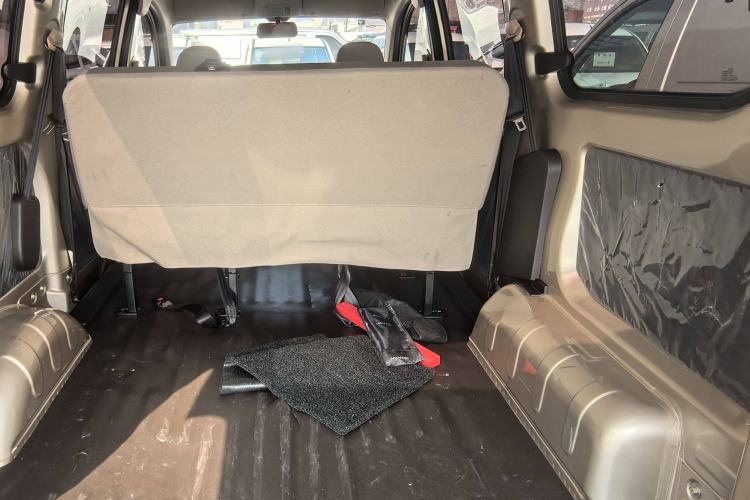 Used Wuling Hongguang V 2022 1.5L Jingqu Edition Electric-Assist LAR