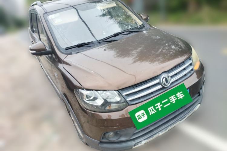 Used Dongfeng Fengon 360 2015 1.5L Manual Luxury 7-Seater China IV Standard
