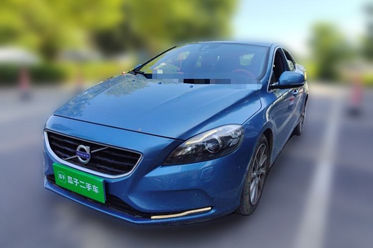 Used Volvo V40 2015 1.6T Zhiya Edition Guazi used car, China used car export, Used car for sale, Used  cars, Cheapest cars for sale