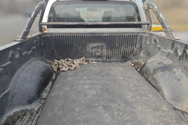 Used Great Wall Wingle 5 2013 2.0T European Edition Four-Wheel Drive Elite Model 6MT Big Double-Cab GW4D20B