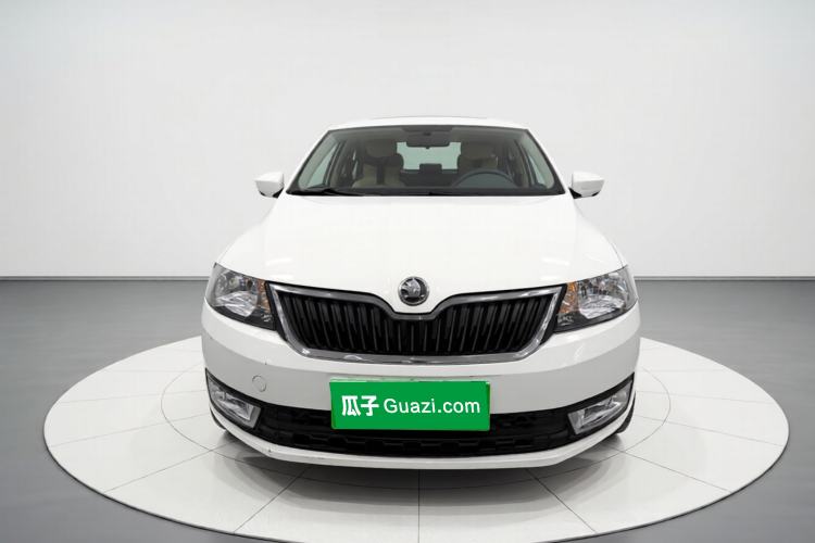 Used Skoda Rapid 2015 1.6L Manual Smart Selection Model
