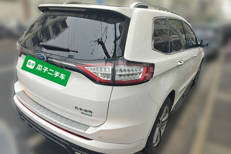 Used Ford Edge 2017 EcoBoost 245 Two-Wheel-Drive Sporty 7-Seater Rear Right 45 Deg