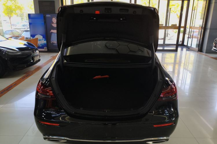 Used Mercedes-Benz E-Class New Energy 2022 Restyled E 350 e L Plug-in Hybrid Sedan