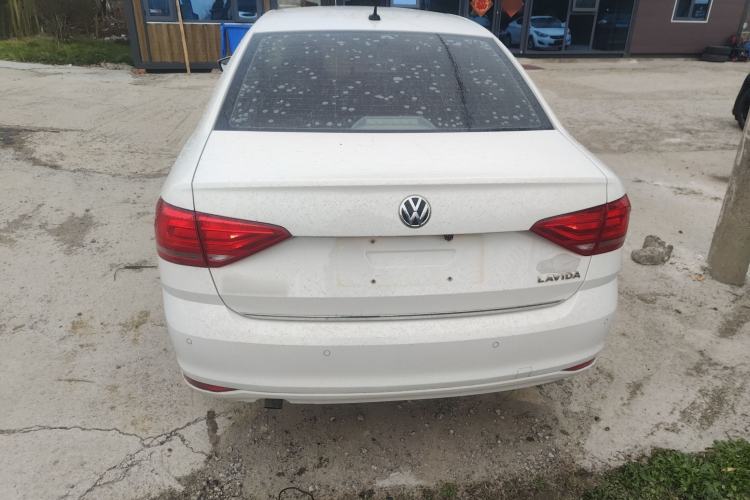 Used Volkswagen Lavida 2017 1.6L Automatic Comfort Edition
