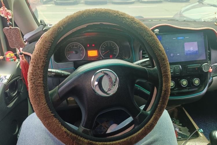 Used FORTHING Lingzhi 2016 M3L 1.6L 7-Seater Standard Model