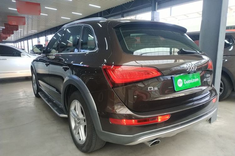 Used Audi Q5 2017 Plus 40 TFSI Technology Model Exterior 2