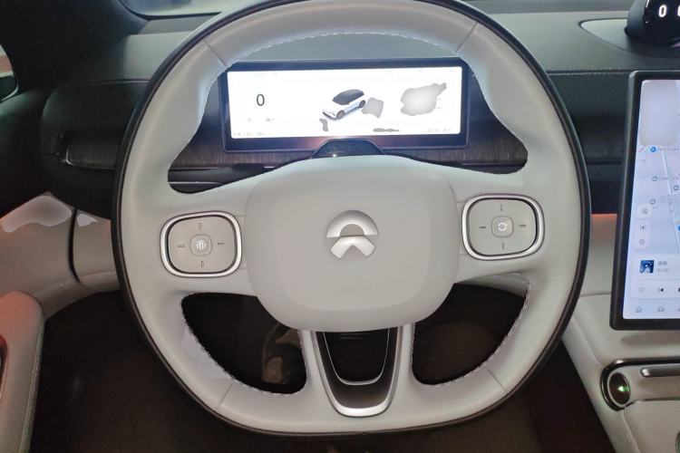 Used Nio ES6 2024 75 kWh Steering Wheel