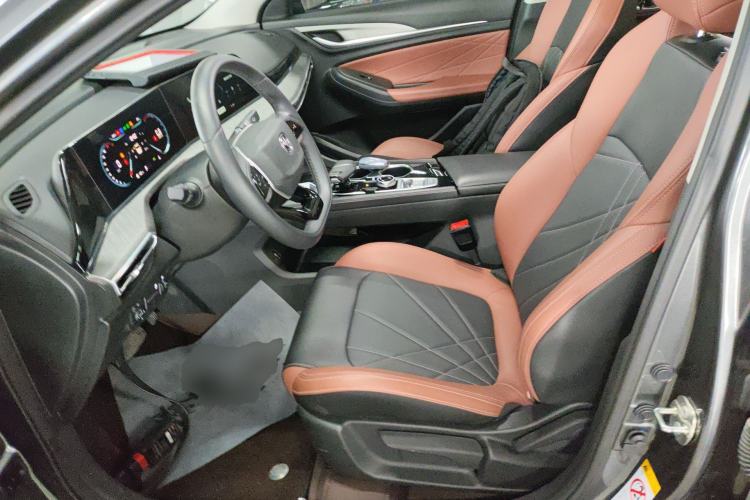 Used CHANGAN Eado 2023 Changan Edition PLUS Blue Whale NE 1.4T GDI DCT Prestige Version
