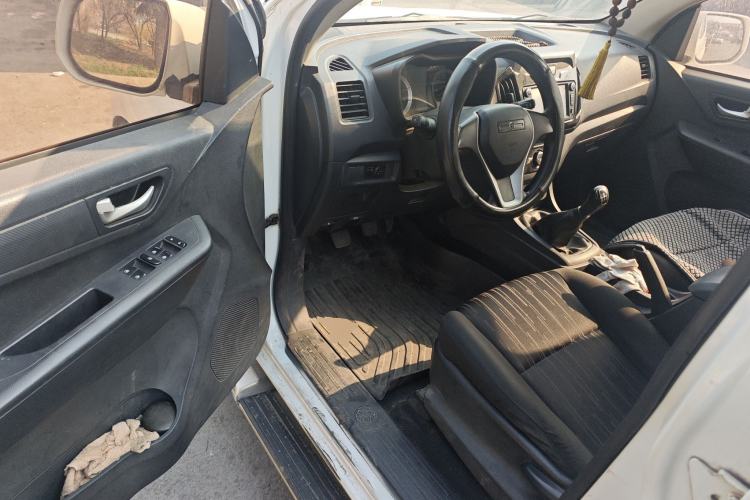 Used Isuzu JLM 2016 2.8T Two-Wheel Drive Luxury Version JE493ZLQ4CA Driver Seat