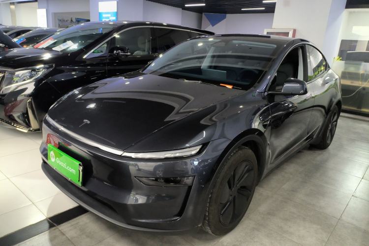 Used Tesla Model Y 2025 Long-Range All-Wheel Drive First Edition