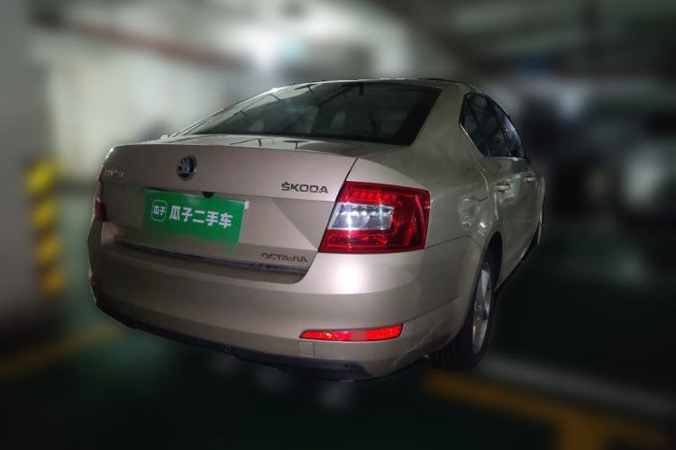 Used Skoda Octavia 2015 1.6L Automatic Yijie Edition
