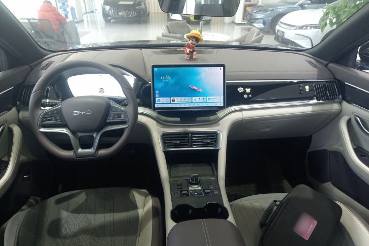 Used BYD Song PLUS New Energy 2025 DM-i 112KM Prestige Model Center Console