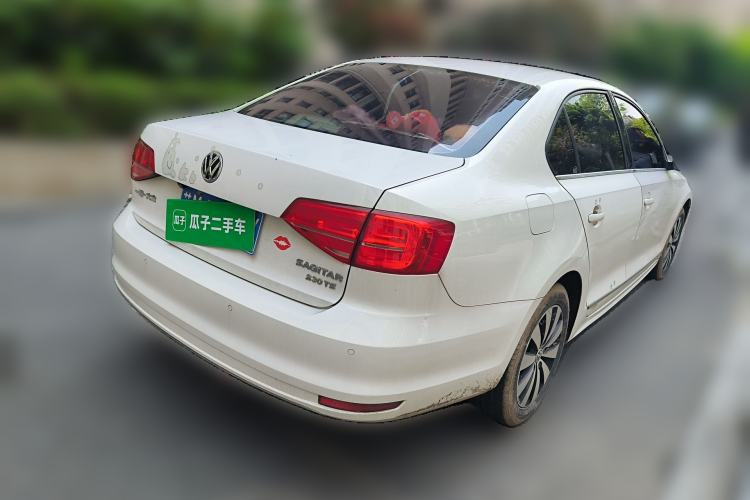 Used Volkswagen Sagitar 2017 230TSI Automatic Comfort Version
