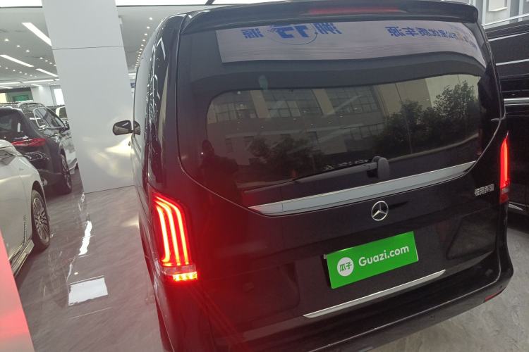 Used Mercedes-Benz V-Class 2022 V 260 L Long Wheelbase Prestige Edition
